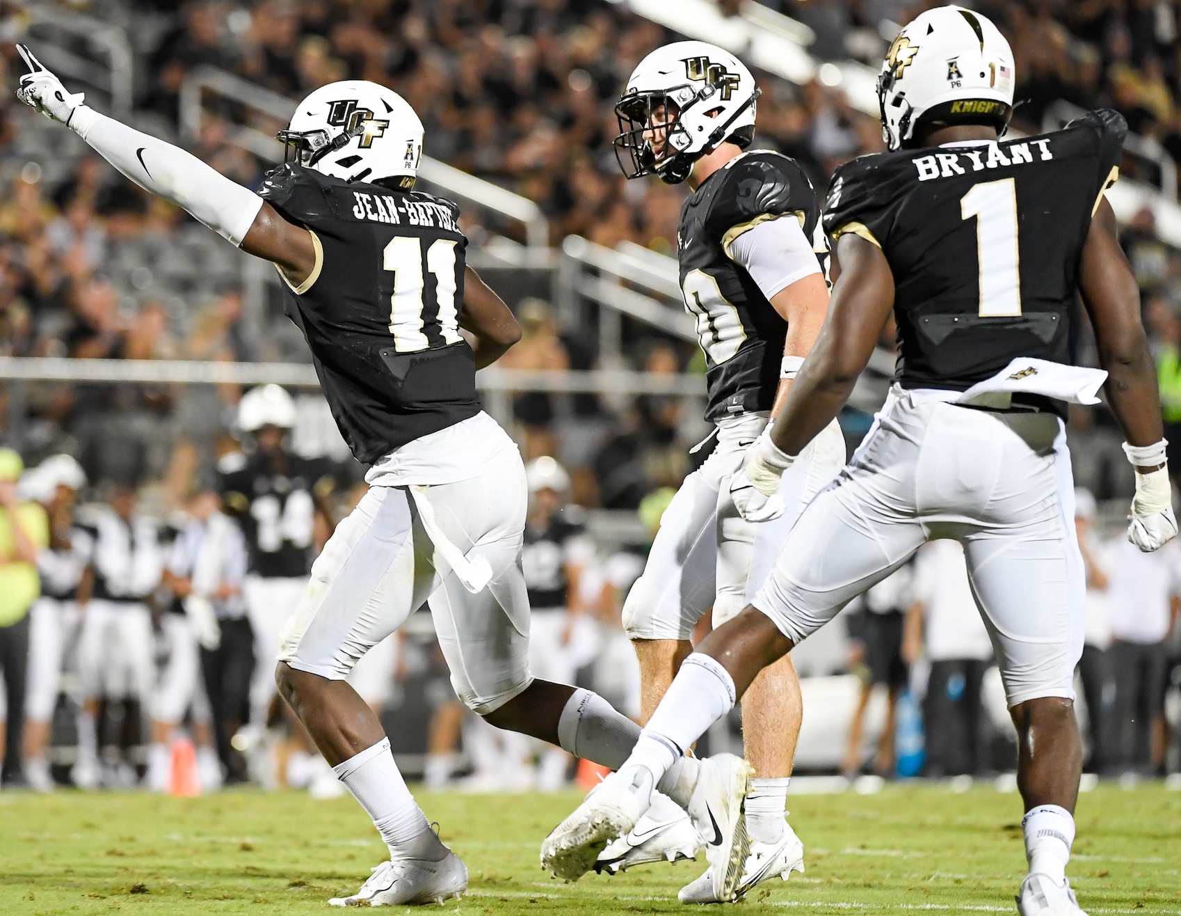 UCF football ‘defends’ turf in posting win Sanford Herald