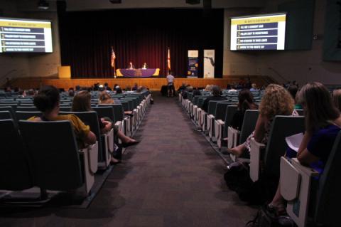 Dozens of teachers and parents showed up at Winter Springs High School Tuesday to talk about Common Core, but Education Commissioner Richard Corcoran didn't show up as promised.