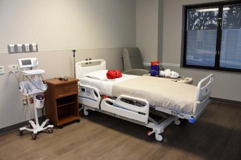 The Joint & Spine Program expansion adds six beds, allowing HCA Florida Lake Monroe Hospital to care for more patients in need.