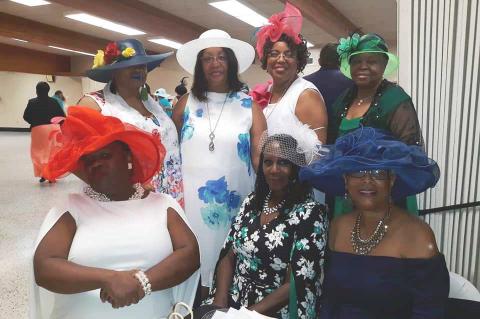 Pearlie Mae Ford Community Service Club Members at their 2019 Kentucky Derby Event.